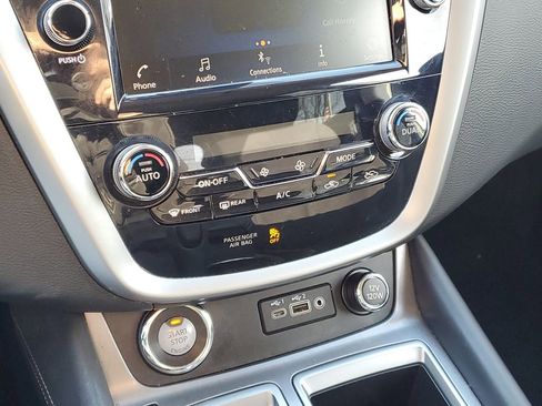 Used 2021 Nissan Murano SV image 21