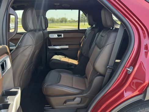 Used 2022 Ford Explorer King Ranch w/ Premium Technology Package AWD/4WD image 20