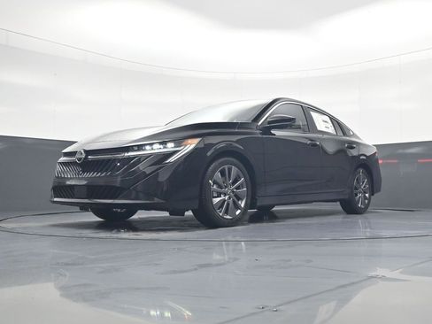 New 2026 Nissan Sentra SL w/ Floor Mat Package FWD image 11