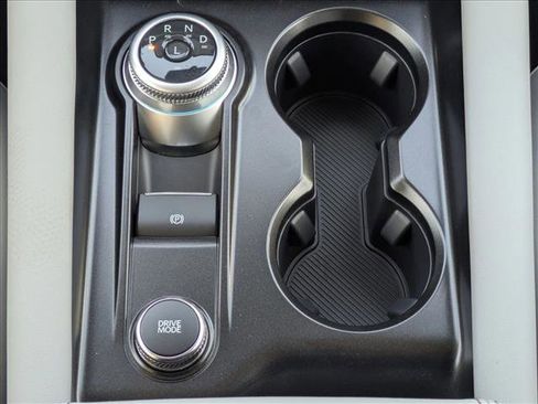 New 2026 Ford Explorer Active w/ Active Comfort Package image 12