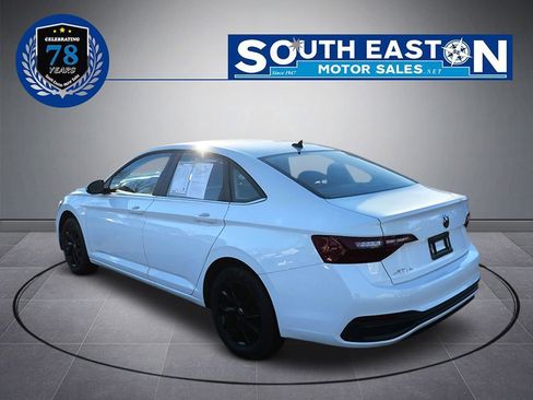 Used 2024 Volkswagen Jetta S image 5