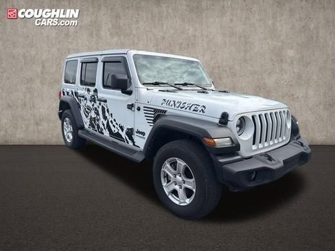 Used 2022 Jeep Wrangler Unlimited Sport image 1
