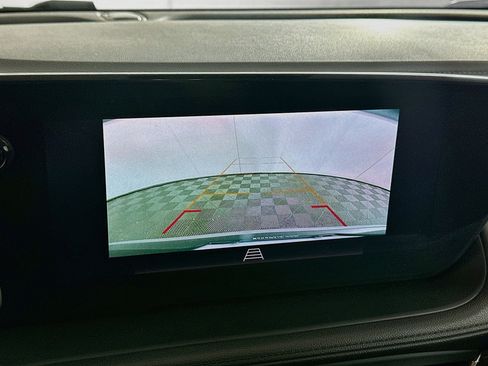 Used 2025 Buick Encore GX Preferred FWD image 22