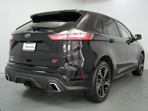 Used 2019 Ford Edge ST w/ Convenience Package image 9