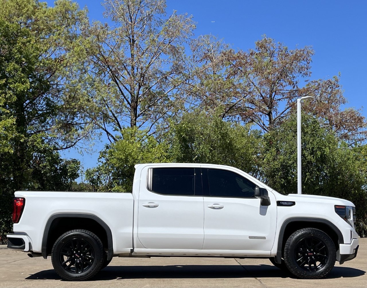 Used 2025 GMC Sierra 1500 Elevation w/ Preferred Package RWD image 3