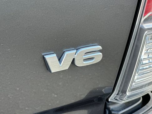 Used 2021 Toyota Tacoma TRD Off-Road w/ Technology Package image 50