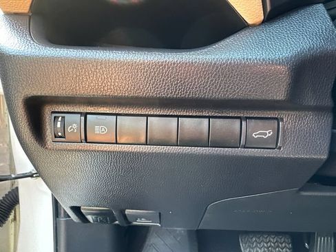 Used 2024 Toyota RAV4 XLE w/ Convenience Package AWD/4WD image 31