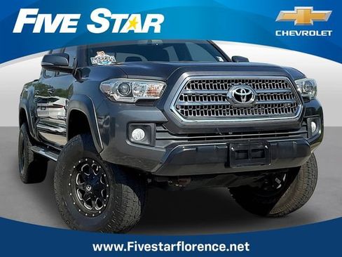 Used 2017 Toyota Tacoma TRD Off-Road w/ Tow Package RWD image 1