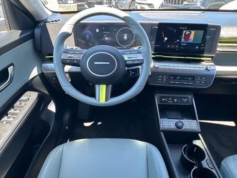 Used 2025 Hyundai Kona Limited FWD image 22