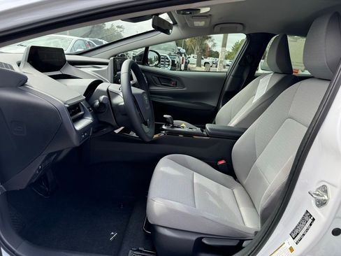 New 2024 Toyota Prius LE image 15