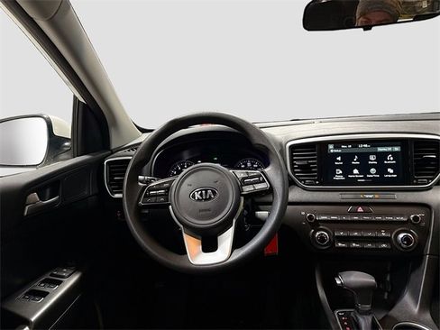 Used 2021 Kia Sportage LX image 22