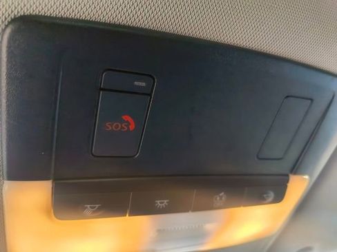 Used 2024 Nissan Rogue SV image 19