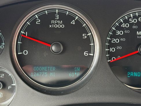 Used 2010 Chevrolet Avalanche LTZ image 27