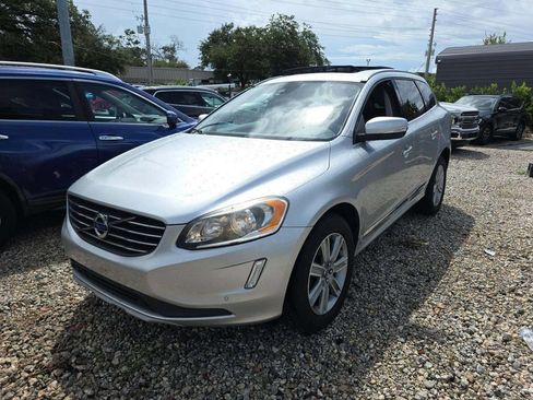 Used 2017 Volvo XC60 T5 Inscription w/ Preferred Option Package AWD/4WD image 1
