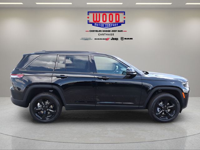 New 2026 Jeep Grand Cherokee Limited w/ Limited Altitude Package AWD/4WD image 2