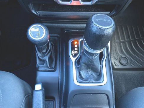 Used 2020 Jeep Gladiator Sport w/ Quick Order Package 24S image 15