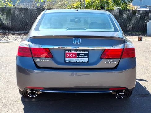Used 2014 Honda Accord Touring image 5