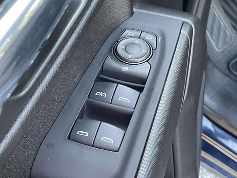 Used 2022 Chevrolet Silverado 1500 Custom AWD/4WD image 6
