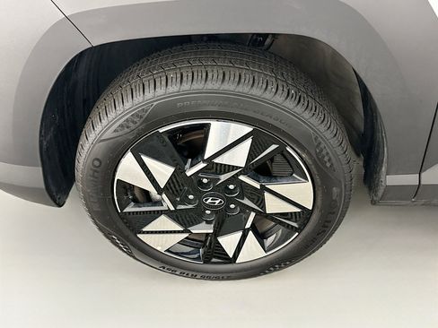 Used 2025 Hyundai Kona SEL image 11