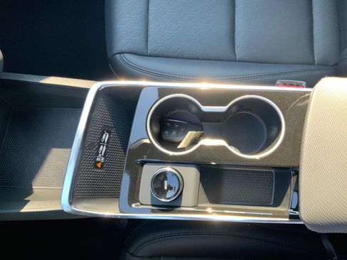 New 2026 Chevrolet Equinox LT w/ Convenience Package II image 25