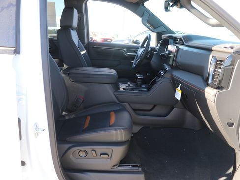 New 2026 GMC Sierra 1500 AT4 w/ AT4 Premium Package image 31