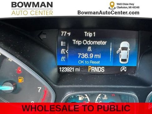 Used 2017 Ford Escape SE w/ SE Cold Weather Package AWD/4WD image 10