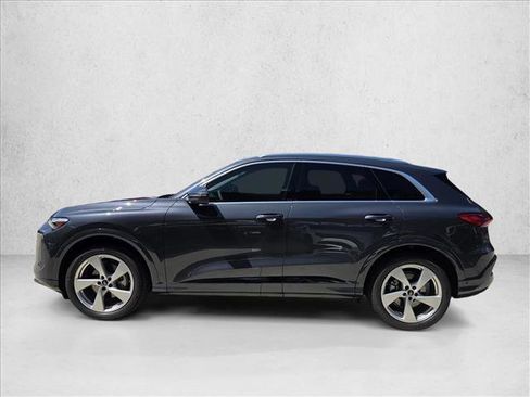 New 2025 Audi Q5 Prestige image 7