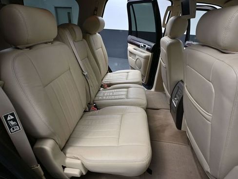 Used 2003 Lincoln Navigator Luxury image 45