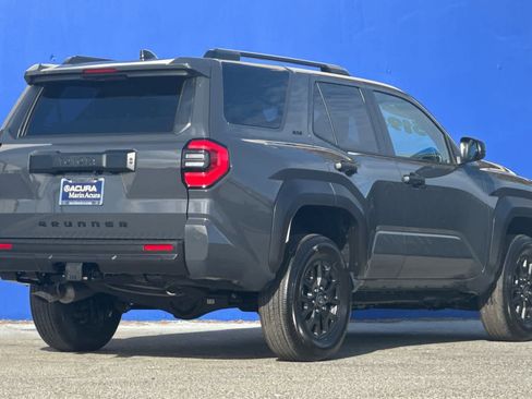 Used 2025 Toyota 4Runner SR5 image 3