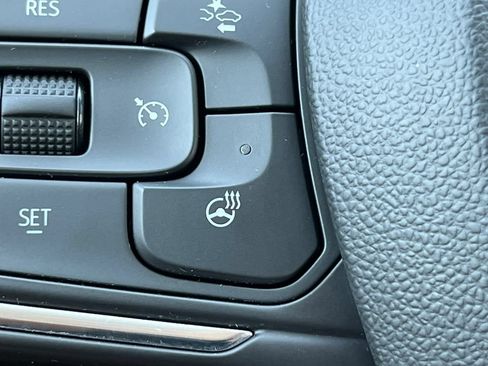 Used 2023 Buick Envision Essence w/ Sport Touring Package AWD/4WD image 25