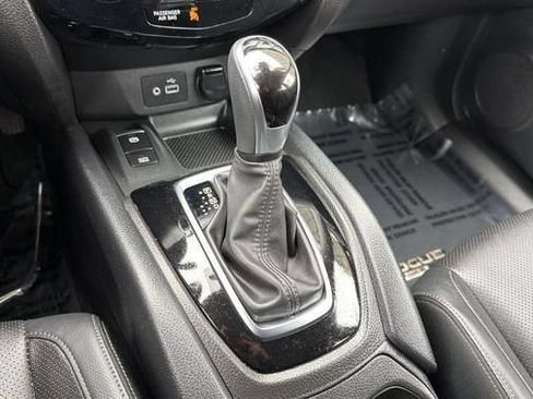Used 2022 Nissan Rogue Sport SL AWD/4WD image 15