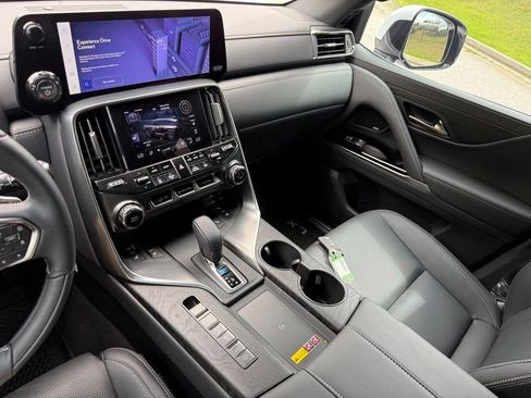 Certified 2026 Lexus LX 700h Luxury AWD/4WD image 36