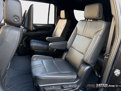 Used 2024 Chevrolet Suburban RST w/ Luxury Package AWD/4WD image 27