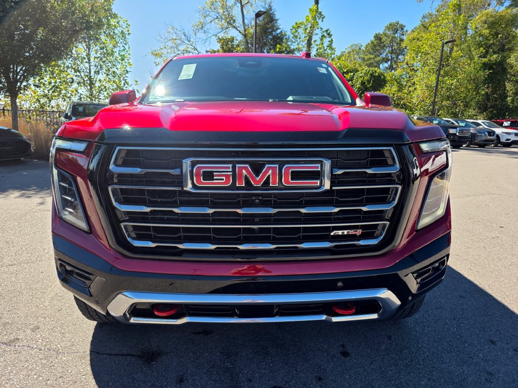 Used 2025 GMC Yukon AT4 AWD/4WD image 11