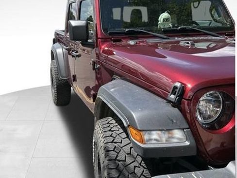 Used 2021 Jeep Gladiator Sport AWD/4WD image 13