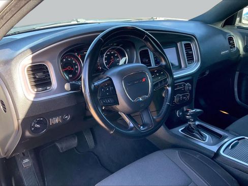 Used 2022 Dodge Charger SXT RWD image 18
