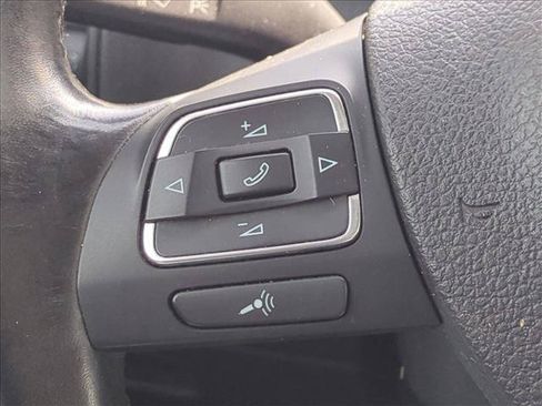 Used 2014 Volkswagen Tiguan SE FWD image 11