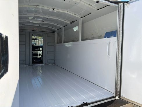 Used 2022 Ford E-350 and Econoline 350 Super Duty w/ Power Windows & Locks Group image 31