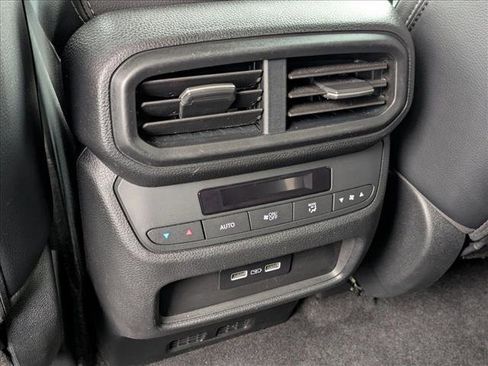 Used 2023 Honda Pilot EX-L image 16
