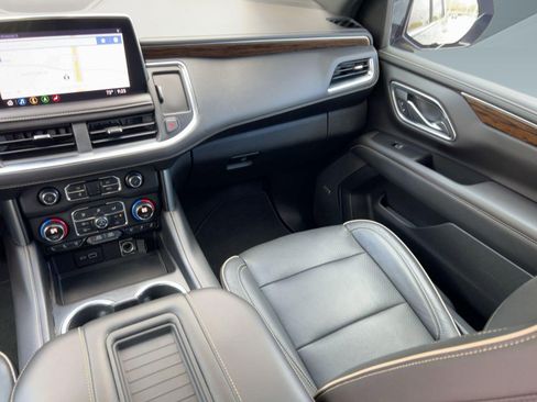 Certified 2021 Chevrolet Tahoe Premier w/ Premium Package image 29