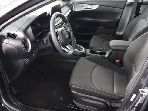 Used 2023 Kia Forte LXS FWD image 16