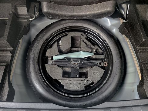 Used 2012 Subaru Forester 2.5X Premium AWD/4WD image 26