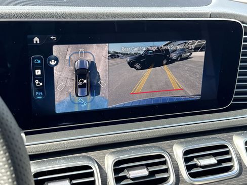 New 2026 Mercedes-Benz GLS 580 4MATIC image 27