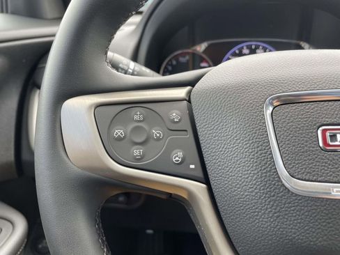 Used 2023 GMC Terrain Denali w/ Denali Premium Package AWD/4WD image 16