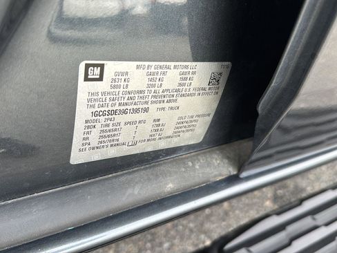 Used 2016 Chevrolet Colorado Z71 image 37