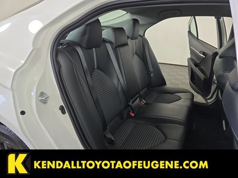 Used 2022 Toyota Camry SE FWD image 27