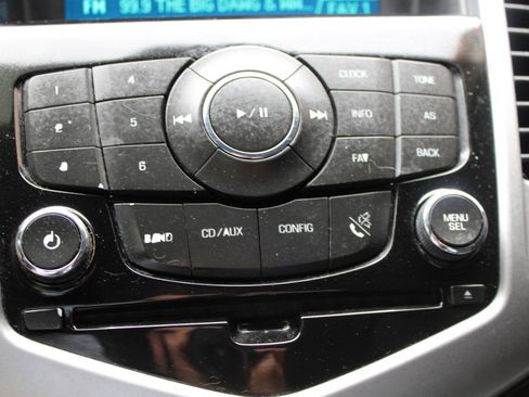 Used 2016 Chevrolet Cruze LT image 28