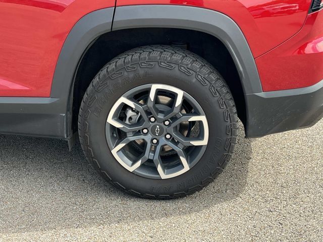 Certified 2025 Chevrolet Equinox ACTIV w/ Convenience Package III AWD/4WD image 11