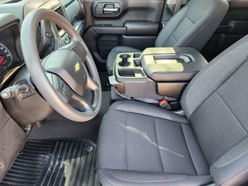 Used 2024 Chevrolet Silverado 1500 Custom image 4