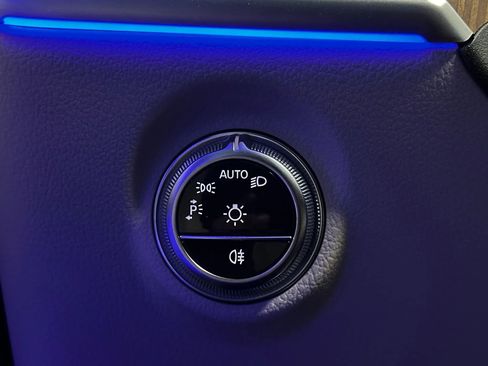 Used 2023 Mercedes-Benz C 300 Sedan image 38